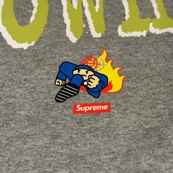 Supreme Enta Da Stage Tee – Heather Grey (FW22) - Picture 4 of 10